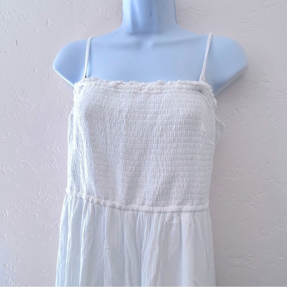 HOLLISTER Smocked Bodice Crepe Tiered Midi Dress With Convertible Straps Size L - Picture 4 of 13